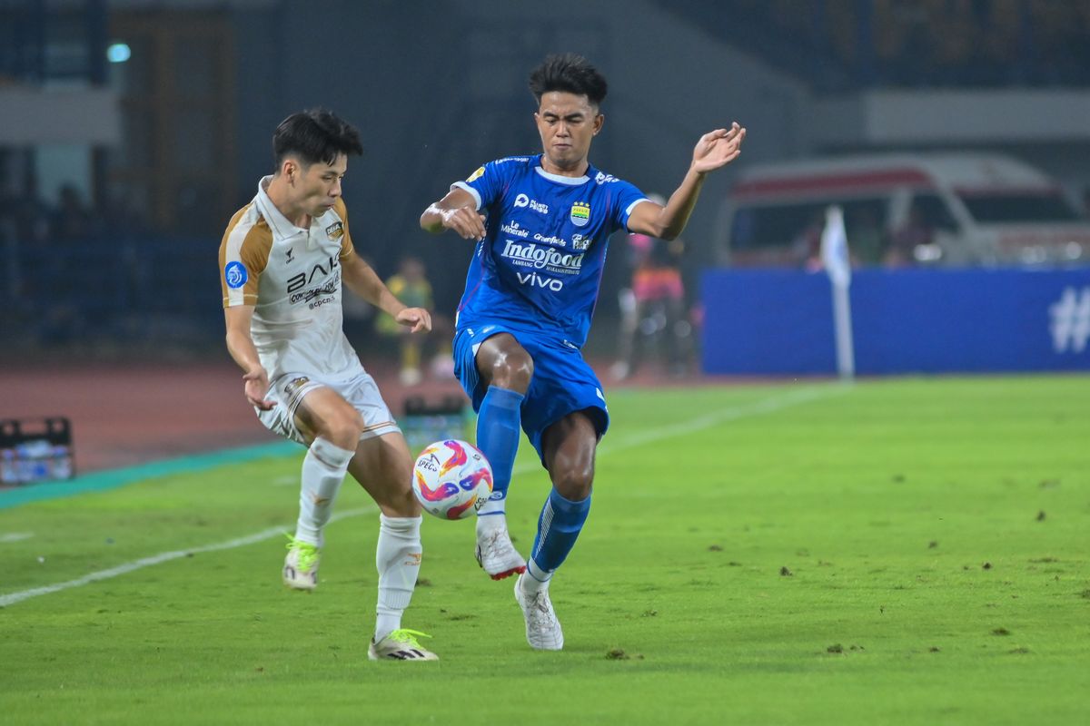 Persib Bandung Tumbang 0-2 dari Dewa United, Kekalahan Perdana Musim Ini