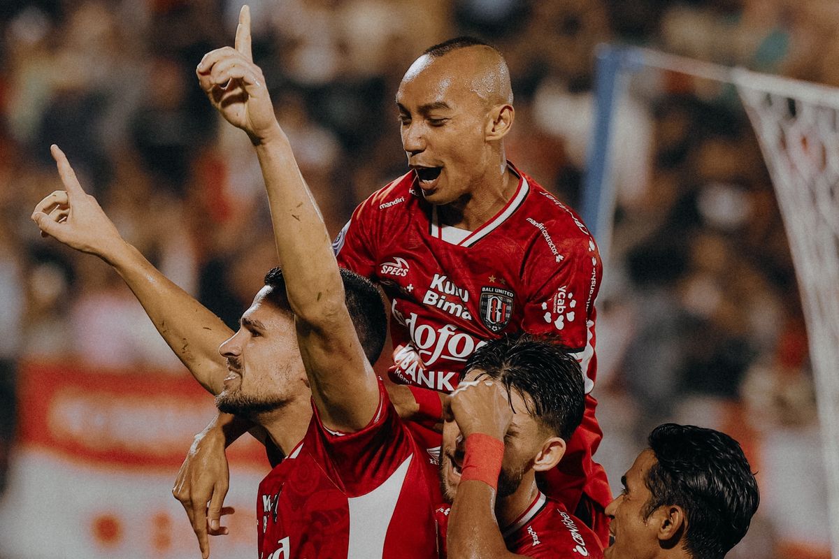 Drama 5 Gol, Bali United Kembali ke 5 Besar Setelah Kalahkan Borneo FC